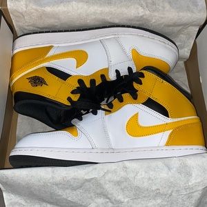 Mid jordan 1s